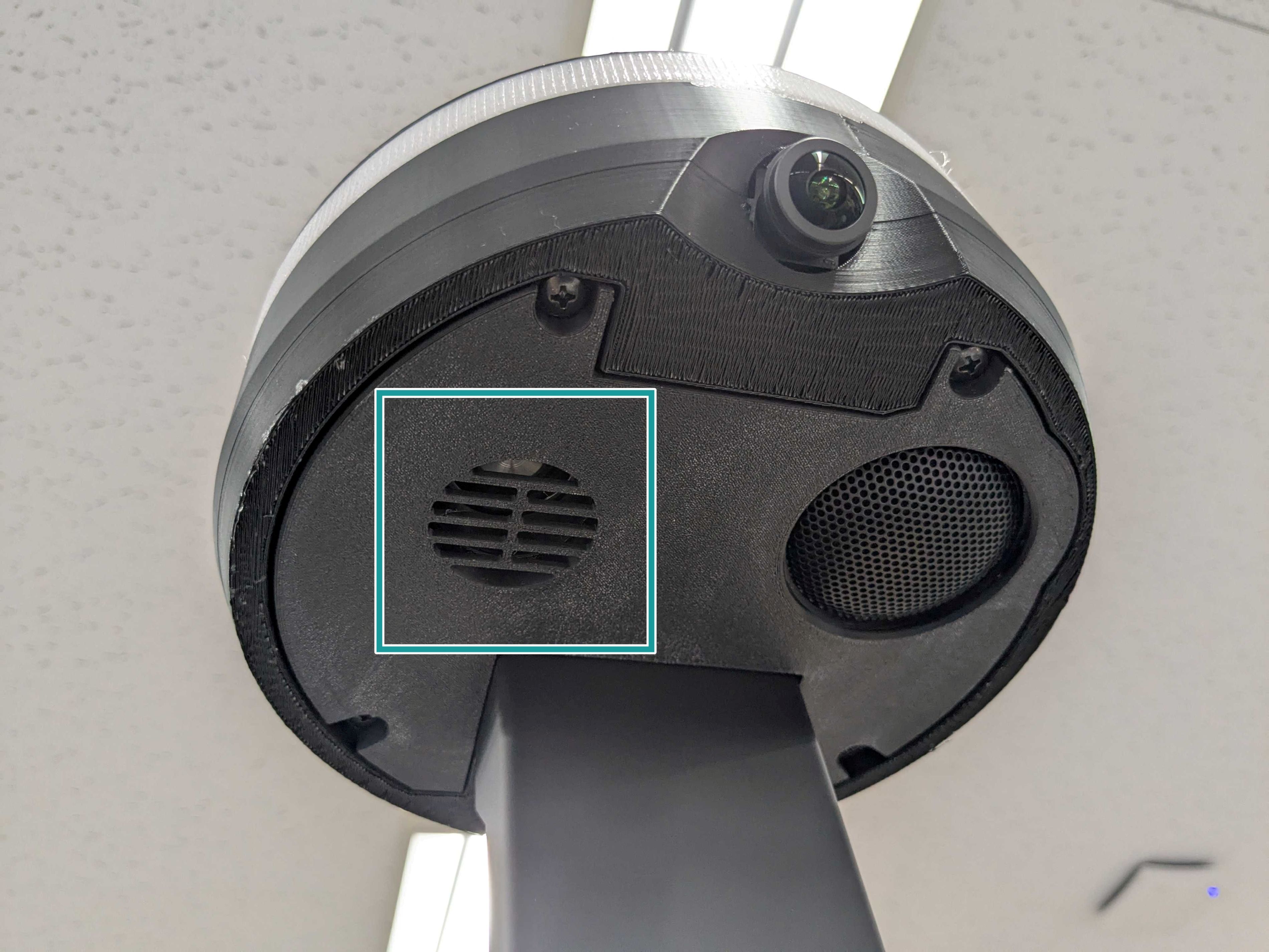 Top case ventilation hole.jpg